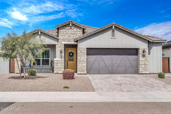 $2,950 | 10518 West Albert Lane, Peoria, AZ 85382