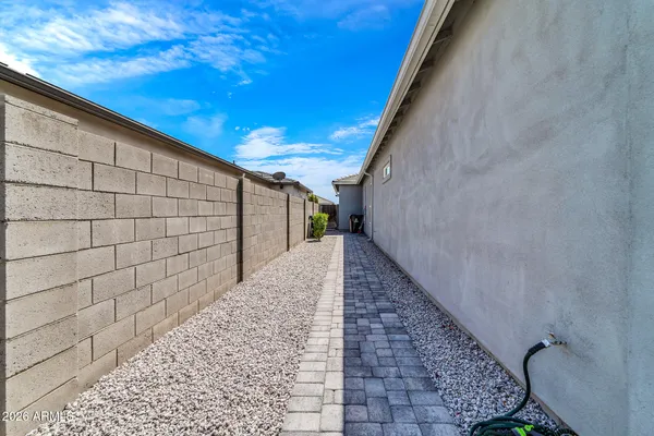 $2,950 | 10518 West Albert Lane, Peoria, AZ 85382
