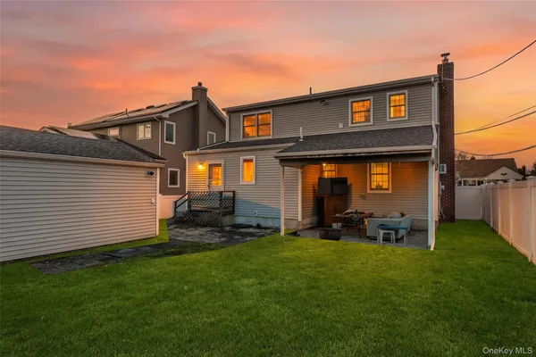 $824,900 | 11 Airway Drive, Bellmore, NY 11710
