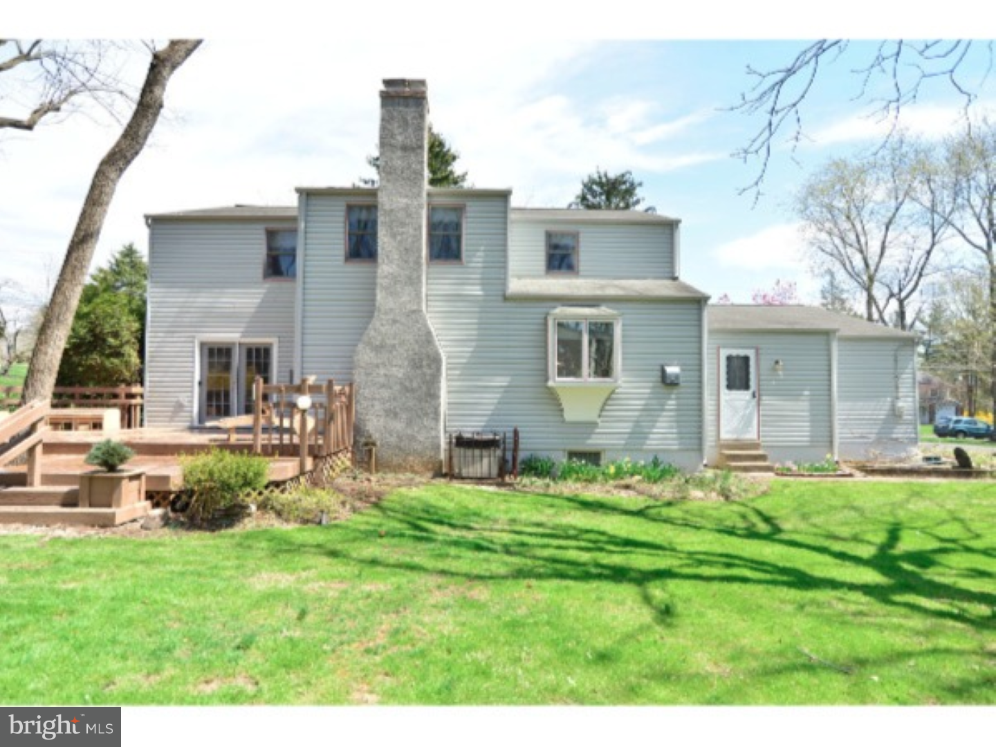 8 Boxwood Road Southampton, PA 18966 - Photo 20 of 20 Exterior Back