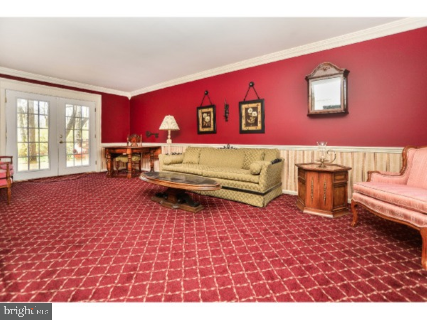 8 Boxwood Road Southampton, PA 18966 - Photo 7 of 20 Living Room