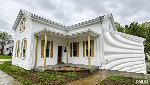 $129,000 | 828 South 11th Street, Quincy, IL 62301