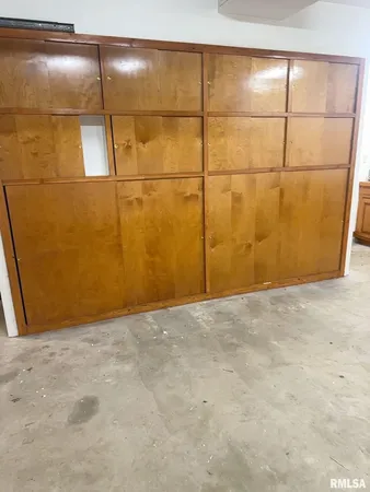 $129,000 | 828 South 11th Street, Quincy, IL 62301