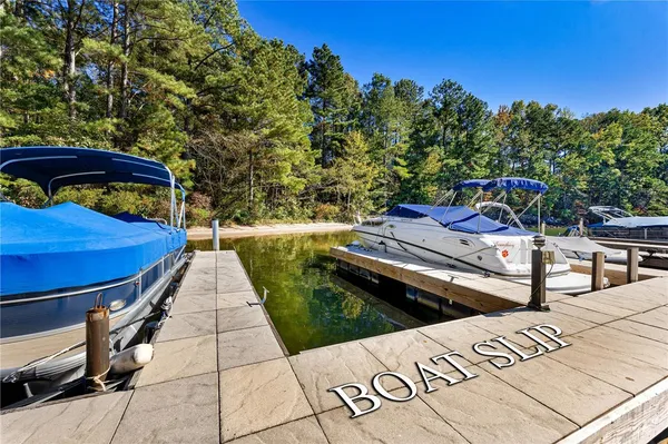 $949,900 | 211 Wynmere Way, Seneca, SC 29672