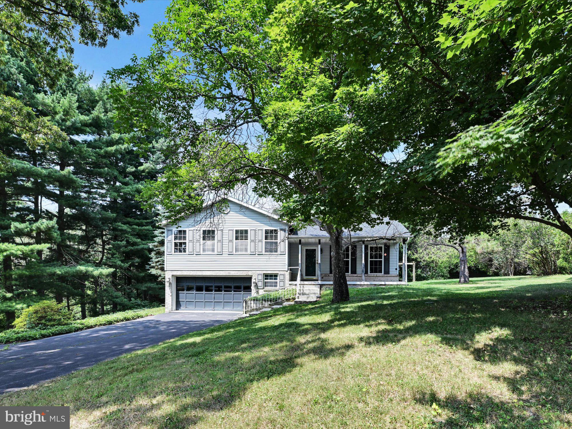 45 Moore Drive Hanover, PA 17331 - Photo 1 of 31