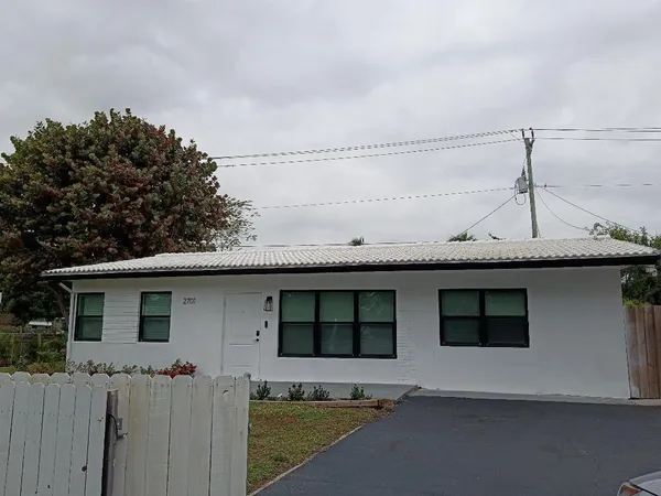 $3,900 | 2701 Northeast 9th Avenue, Pompano Beach, FL 33064