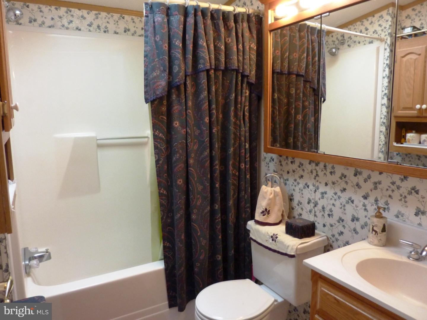3335 Underwoods Corner Road Clayton, DE 19938 - Photo 17 of 25 Bathroom