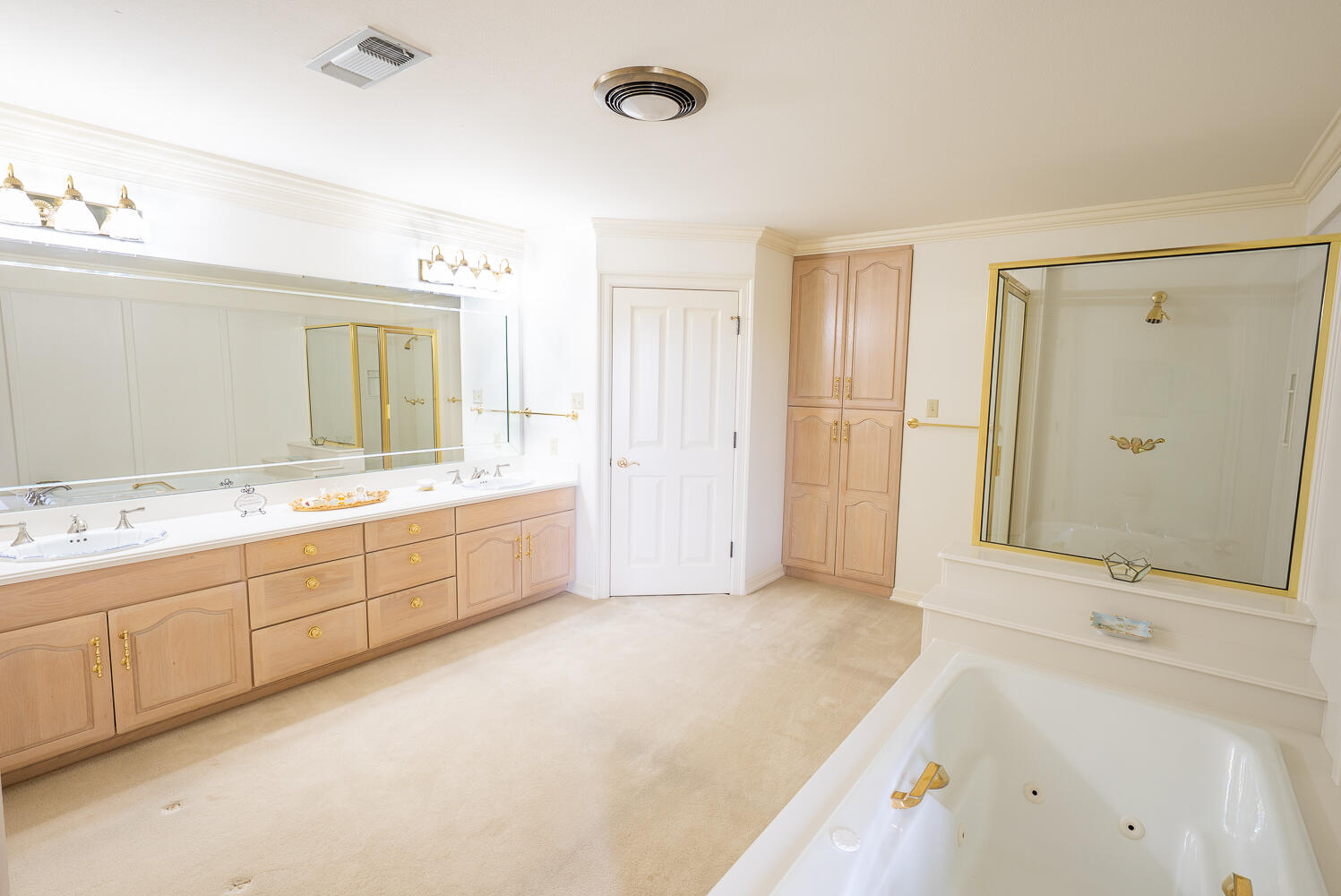 2210 West Division Street Slaton, TX 79364 - Photo 13 of 31 DSC00928