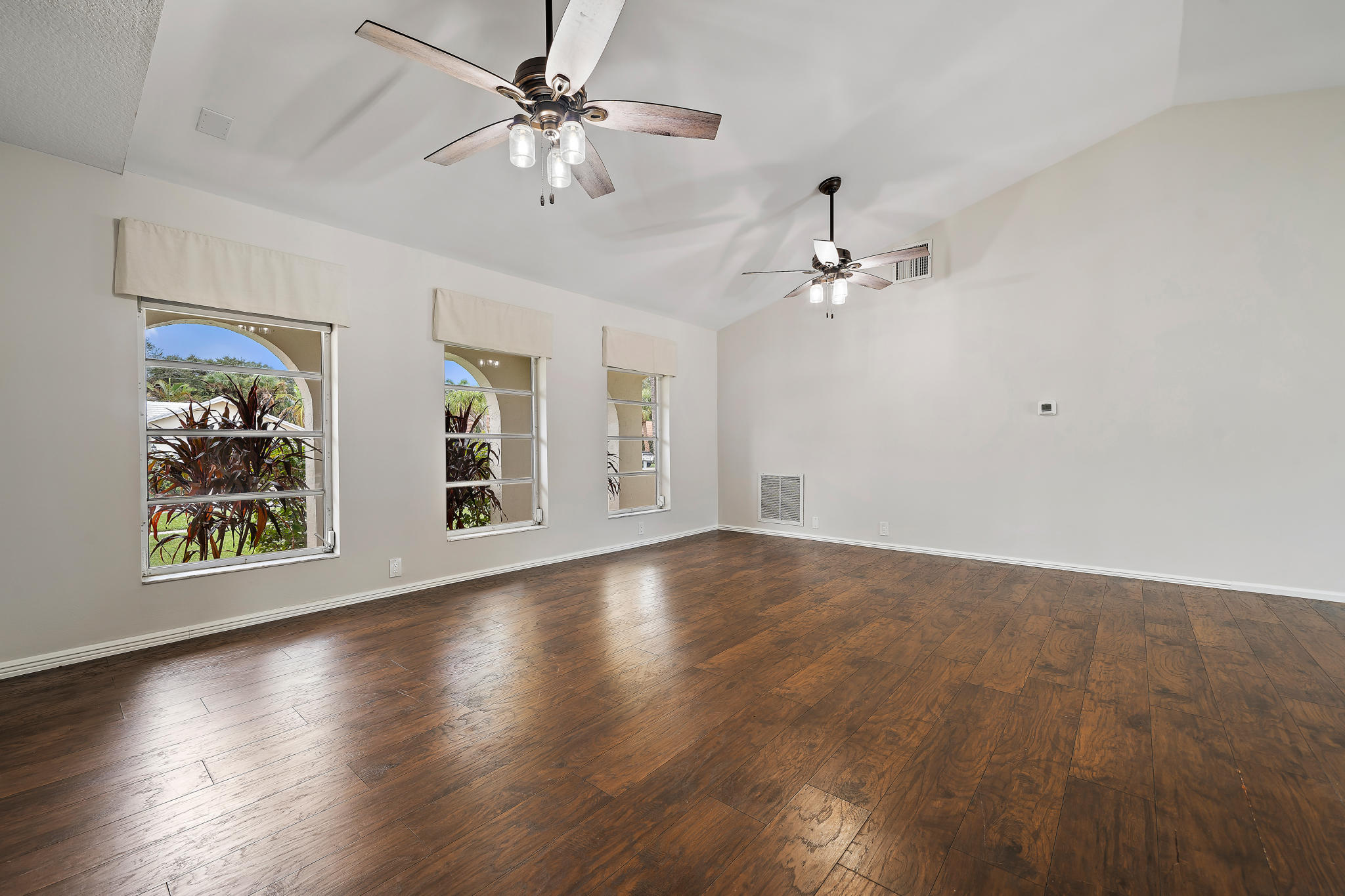 18074 Perigon Way Jupiter, FL 33458 - Photo 4 of 61 030-18074PerigonWay-Jupiter-FL-small