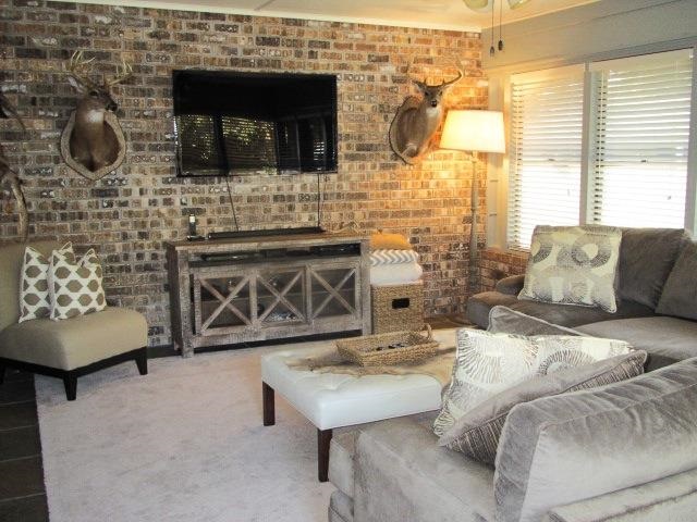 4135 Tronjo Road Pensacola, FL 32503 - Photo 6 of 24 Wonderful room to gather in and relax