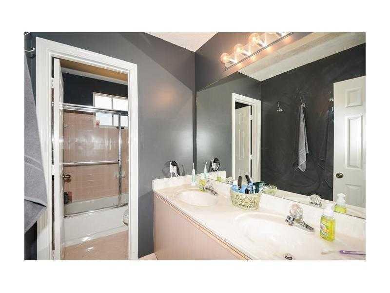 584 Slippery Rock Road Weston, FL 33327 - Photo 17 of 34 Bathroom