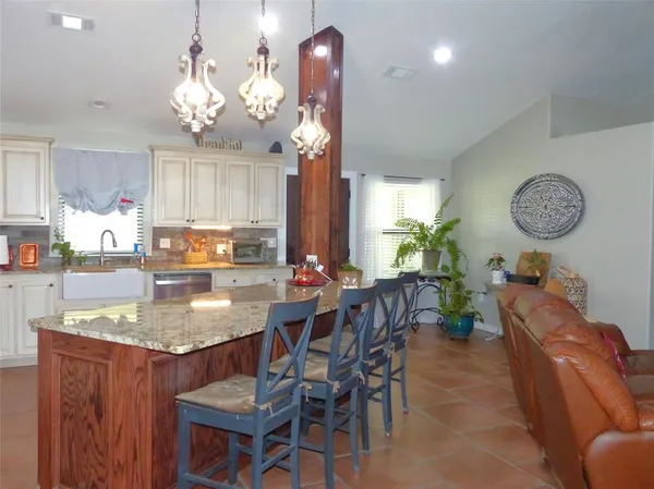 $435,000 | 125 Parkview Drive, Brady, TX 76825