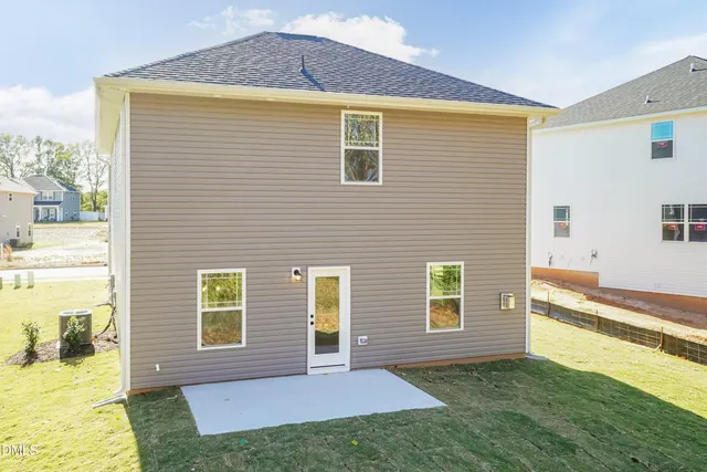 $316,550 | 301 Hopewell Br Court, Smithfield, NC 27577