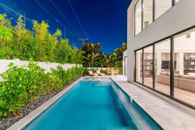 $25,000 | Undisclosed Address, West Palm Beach, FL 33407