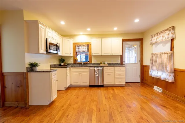 $250,000 | 27 Ash Avenue, Windham, CT 06226