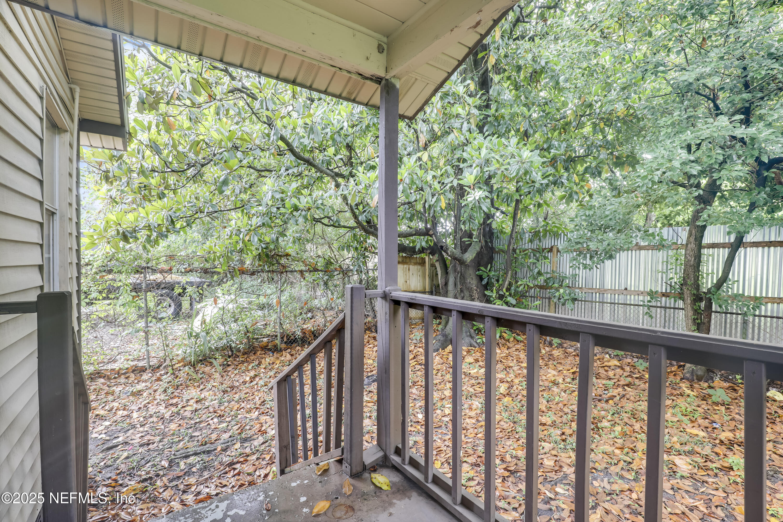 330 West 26th Street Jacksonville, FL 32206 - Photo 16 of 27 a view of a balcony with lake view