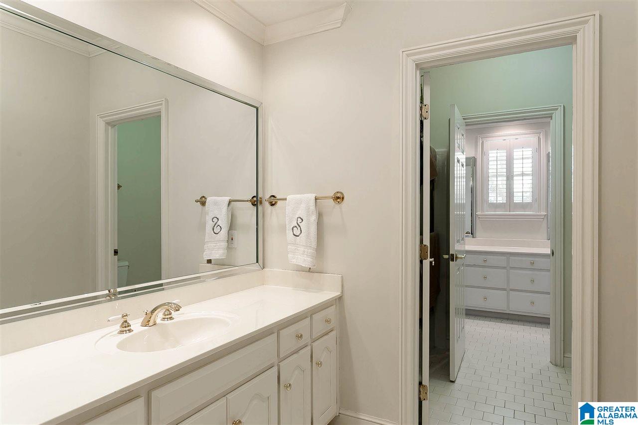 2108 Hickory Ridge Circle Birmingham, AL 35243 - Photo 35 of 50