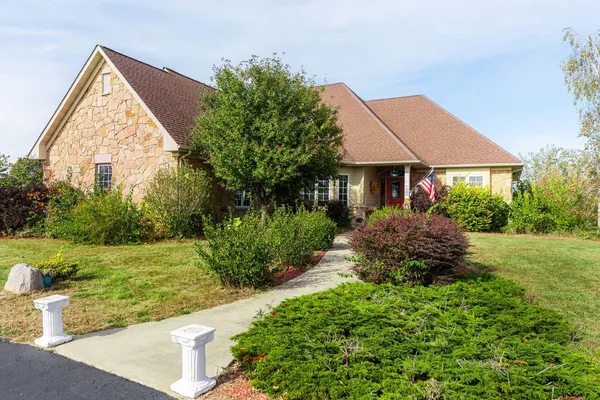 $744,900 | 2601 North 3653rd Road, Sheridan, IL 60551