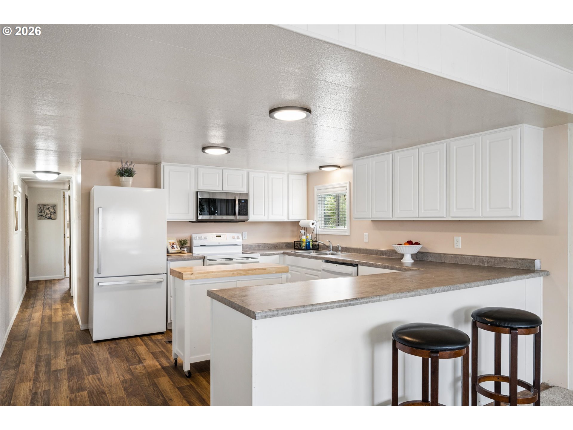 2150 Laura Street, Unit 81 Springfield, OR 97477 - Photo 7 of 27 Kitchen