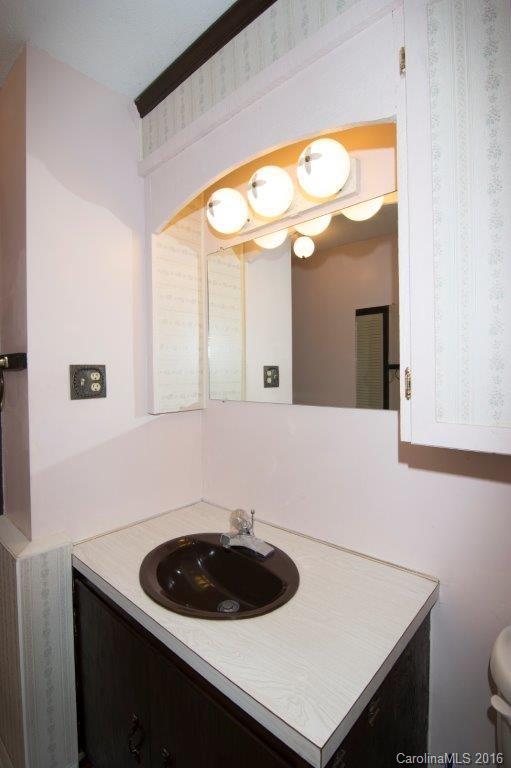 2949 Old Mountain Road Stony Point, NC 28678 - Photo 22 of 24 Gallery Image 22