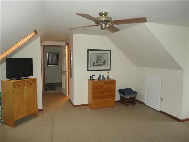 6931 Ridpath Road Grove City, OH 43123 - Photo 16 of 25 Gallery Image 16