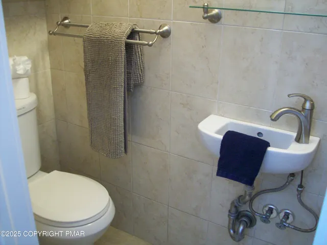 a close up view of washer and dryer