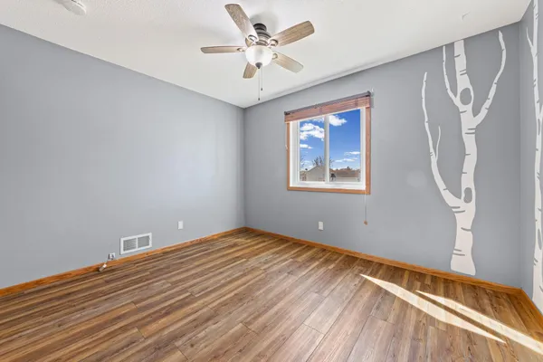 $420,000 | 15635 Hallmark Path, Apple Valley, MN 55124