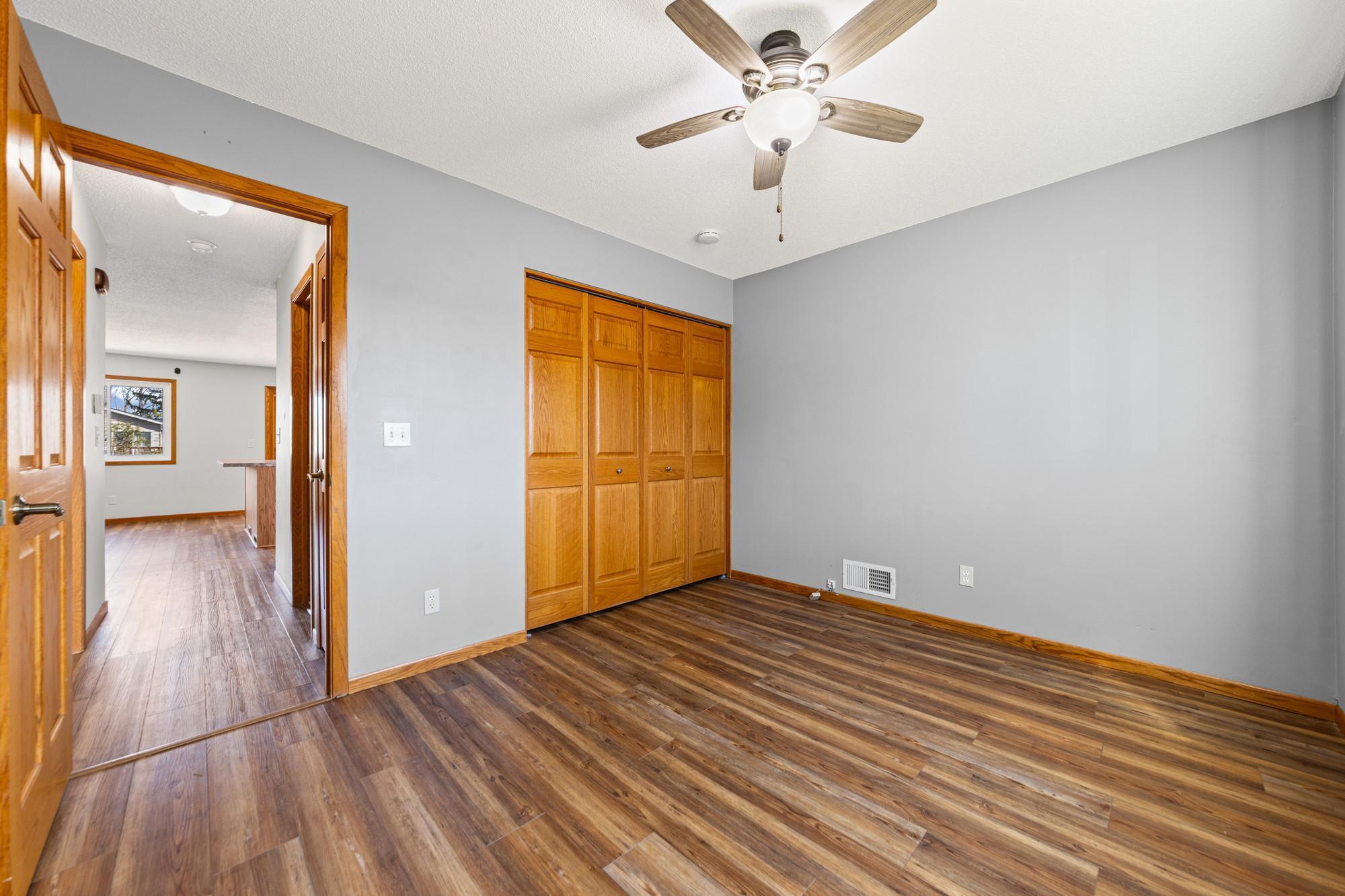 15635 Hallmark Path Apple Valley, MN 55124 - Photo 18 of 63