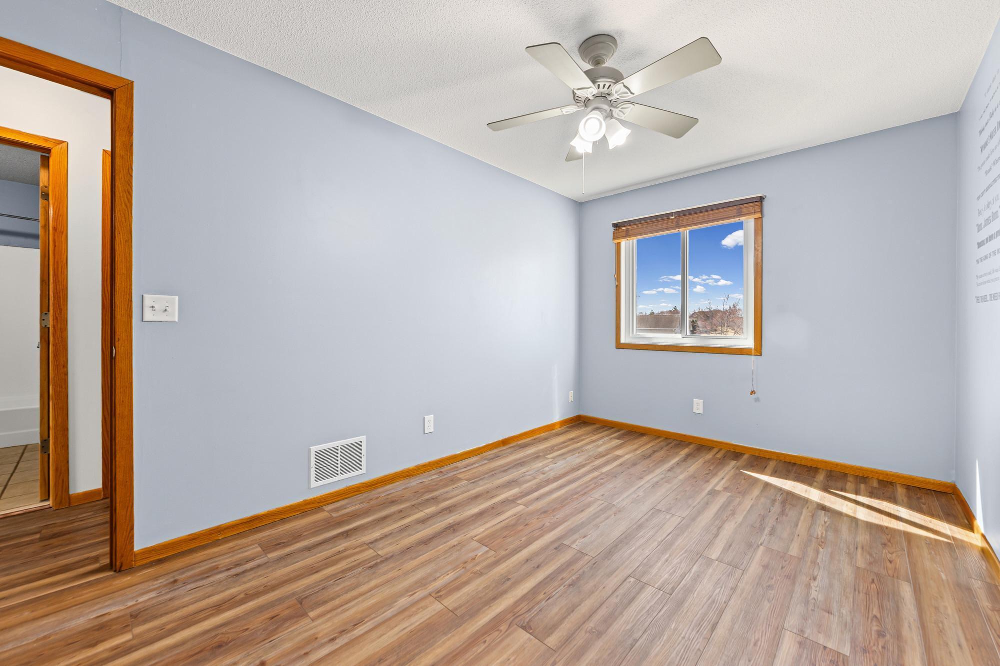 15635 Hallmark Path Apple Valley, MN 55124 - Photo 23 of 63