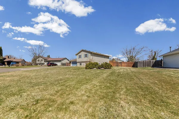 $420,000 | 15635 Hallmark Path, Apple Valley, MN 55124