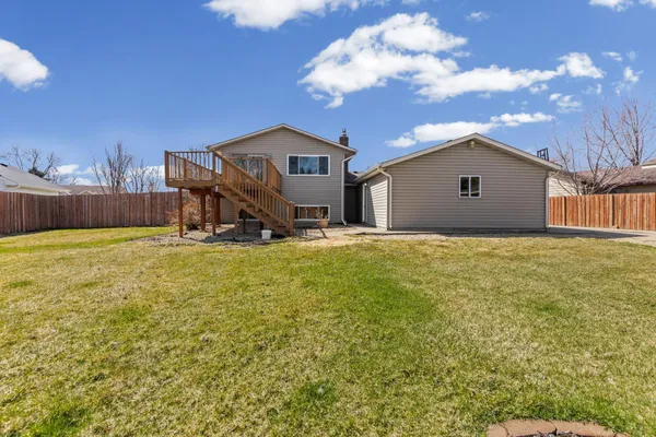 $420,000 | 15635 Hallmark Path, Apple Valley, MN 55124