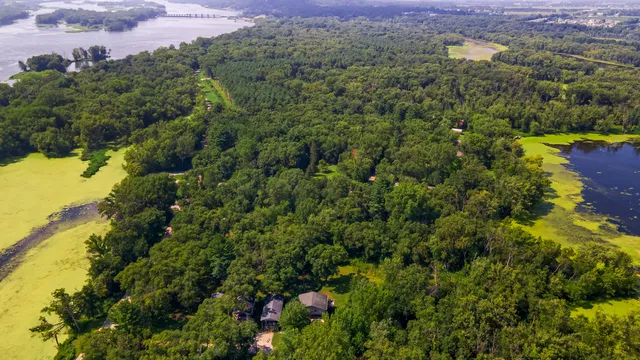 $219,900 | 10287 Bluebird Lane, Trempealeau, WI 54661