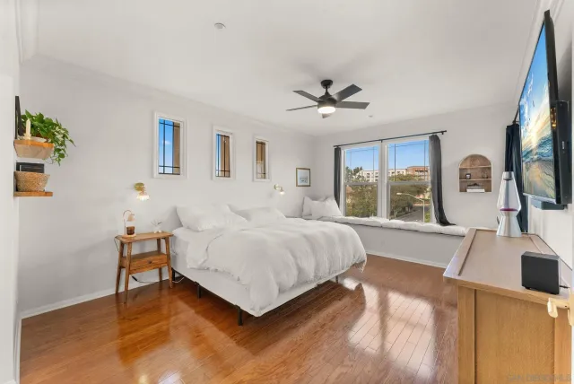 $1,095,000 | 8301 Rio San Diego Drive, Unit 2, San Diego, CA 92108