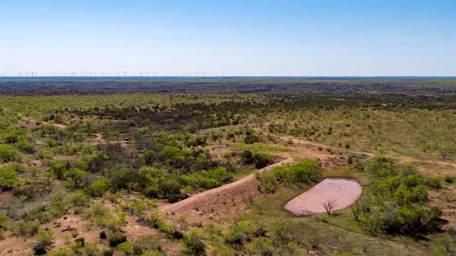 a view of an outdoor space