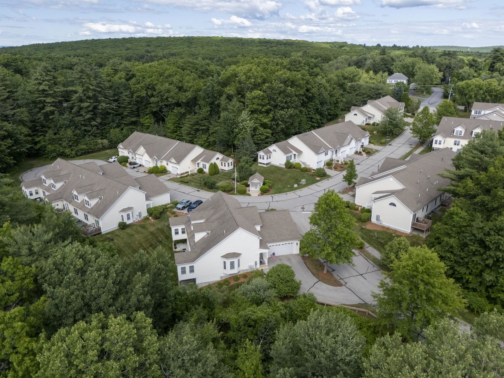 34 Mammoth Road, Unit 25 Hooksett, NH 03106 - Photo 52 of 55