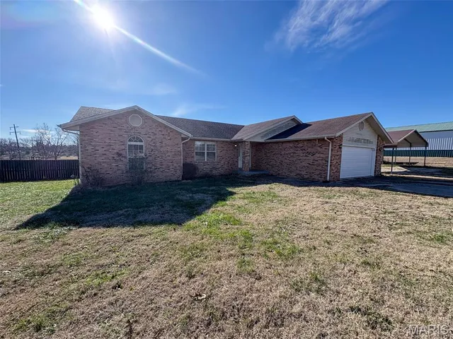 $250,000 | 2488 County Road 450, Poplar Bluff, MO 63901