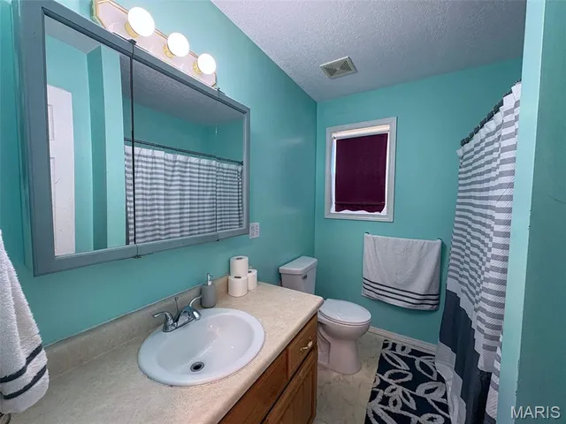 $250,000 | 2488 County Road 450, Poplar Bluff, MO 63901