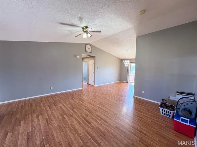 $250,000 | 2488 County Road 450, Poplar Bluff, MO 63901