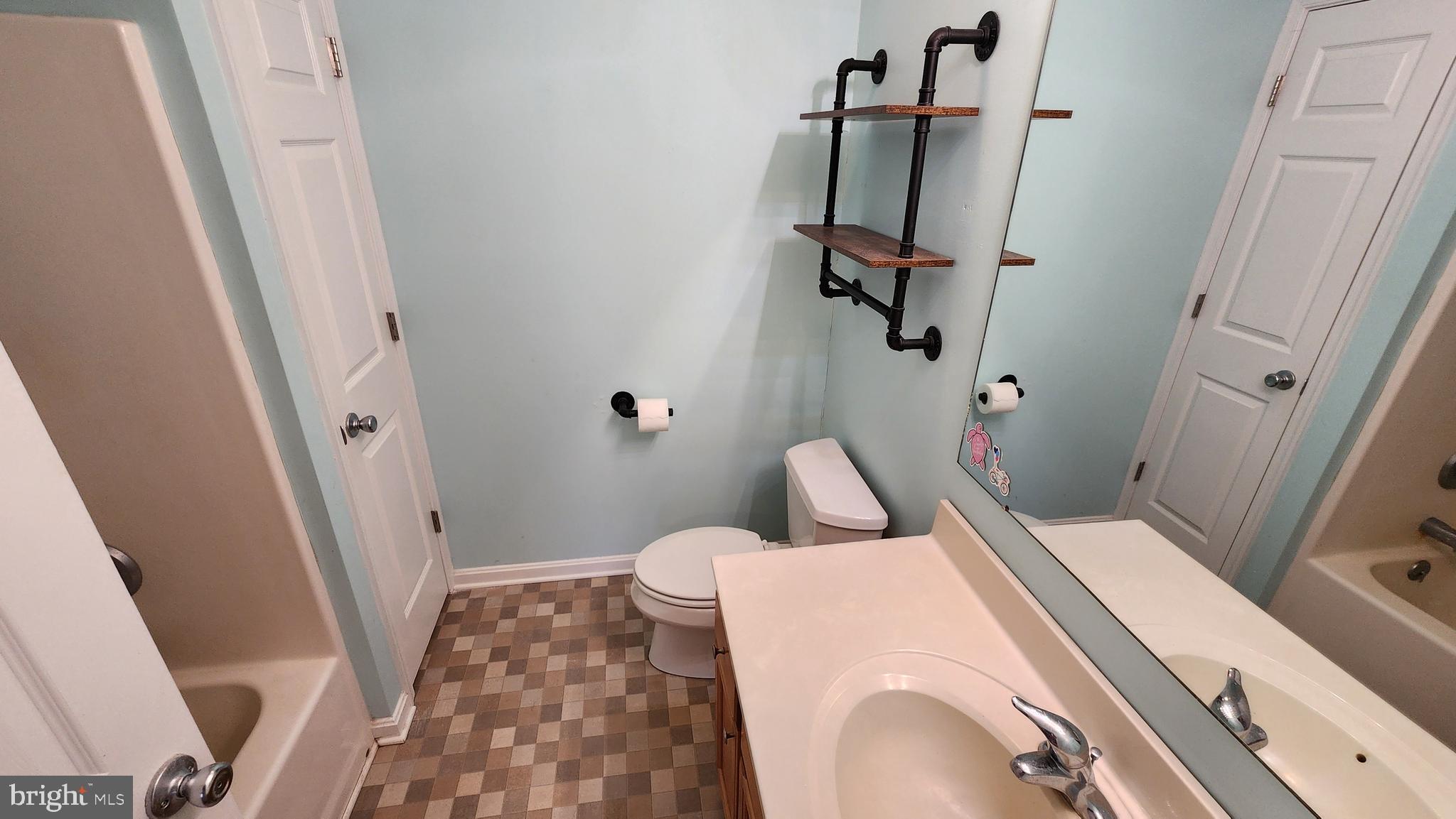 125 Road 350 Harrington, DE 19952 - Photo 11 of 23 Master bathroom