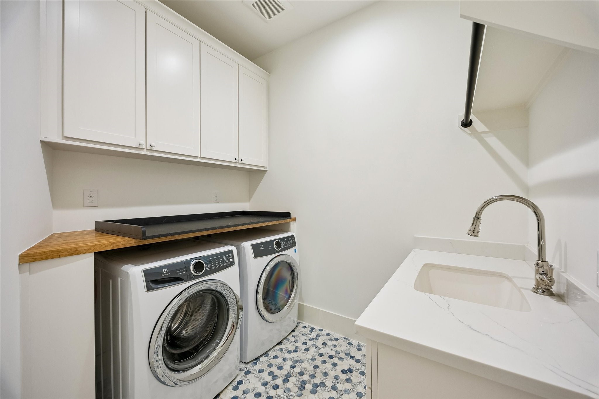 9333 Spring Branch Drive Houston, TX 77080 - Photo 41 of 50 Gallery Image 41