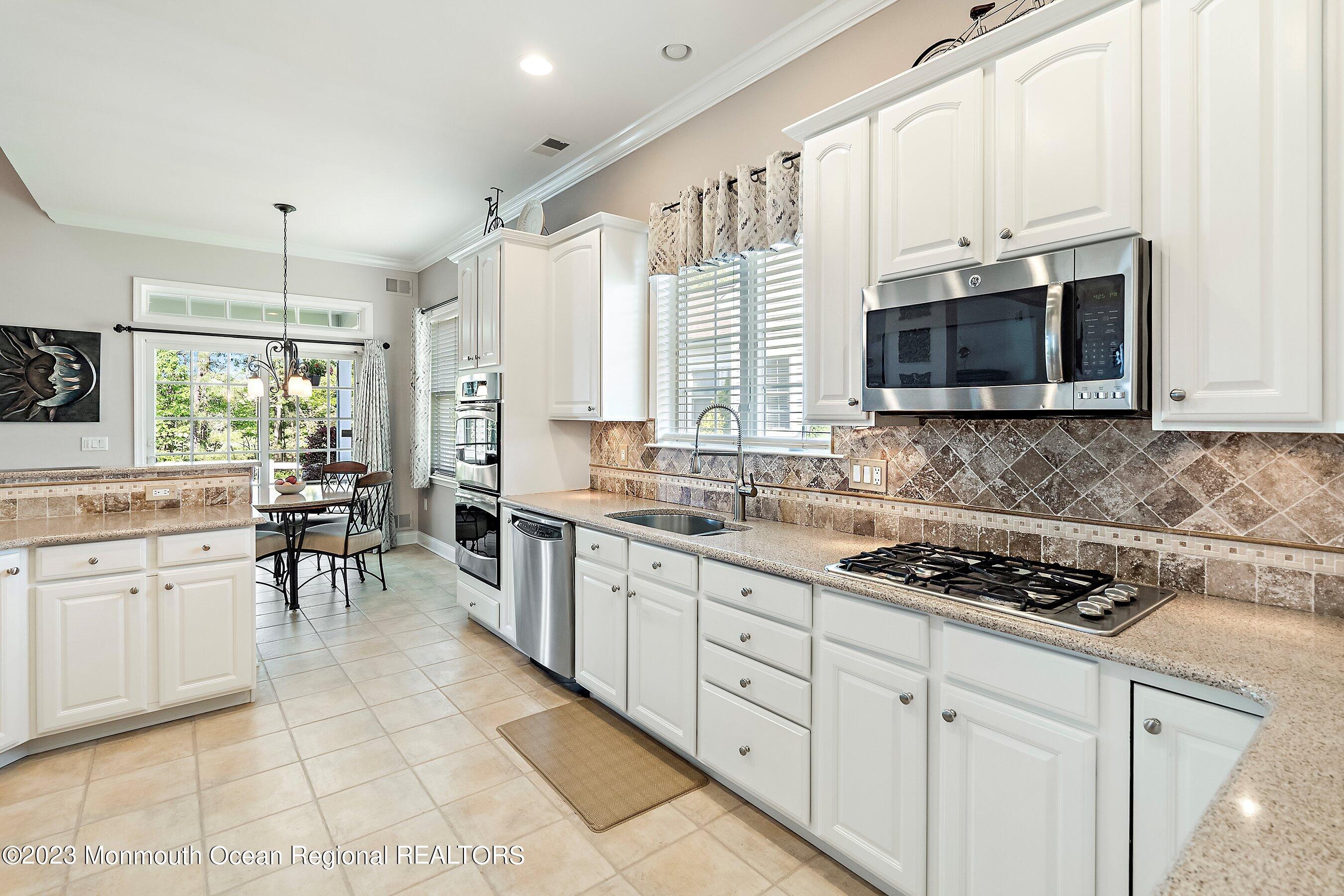 106 Brigantine Boulevard Waretown, NJ 08758 - Photo 20 of 76 Gourmet Kitchen
