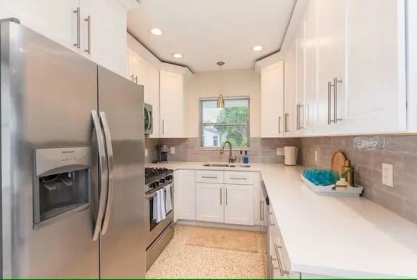 $4,000 | 176 Southeast 27th Place, Boynton Beach, FL 33435