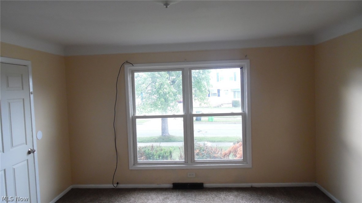 11432 Hempstead Road Garfield Heights, OH 44125 - Photo 13 of 29