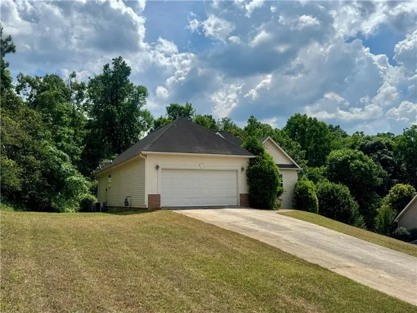 $2,250 | 4473 Northridge Trail, Ellenwood, GA 30294