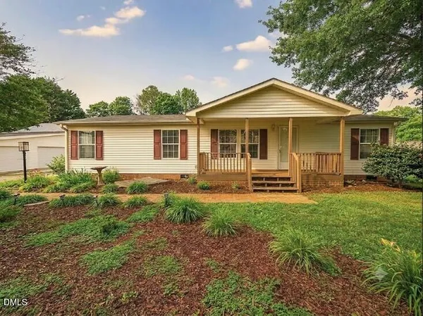 $2,499 | 530 Avent Ferry Road, Holly Springs, NC 27540