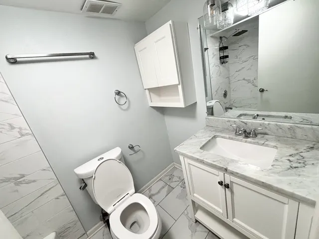 $169,999 | 1321 South Finley Road, Unit 107, Lombard, IL 60148