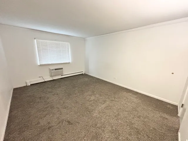 $169,999 | 1321 South Finley Road, Unit 107, Lombard, IL 60148