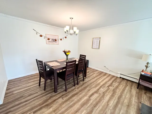 $169,999 | 1321 South Finley Road, Unit 107, Lombard, IL 60148