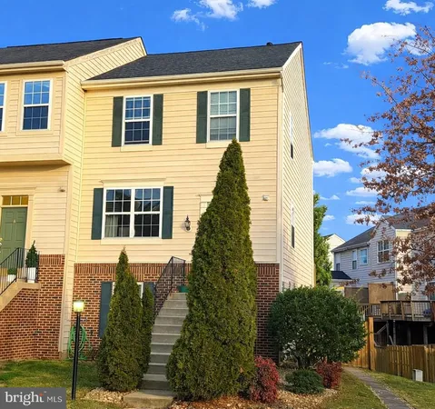 $2,350 | 6821 Avalon Isle Way, Gainesville, VA 20155