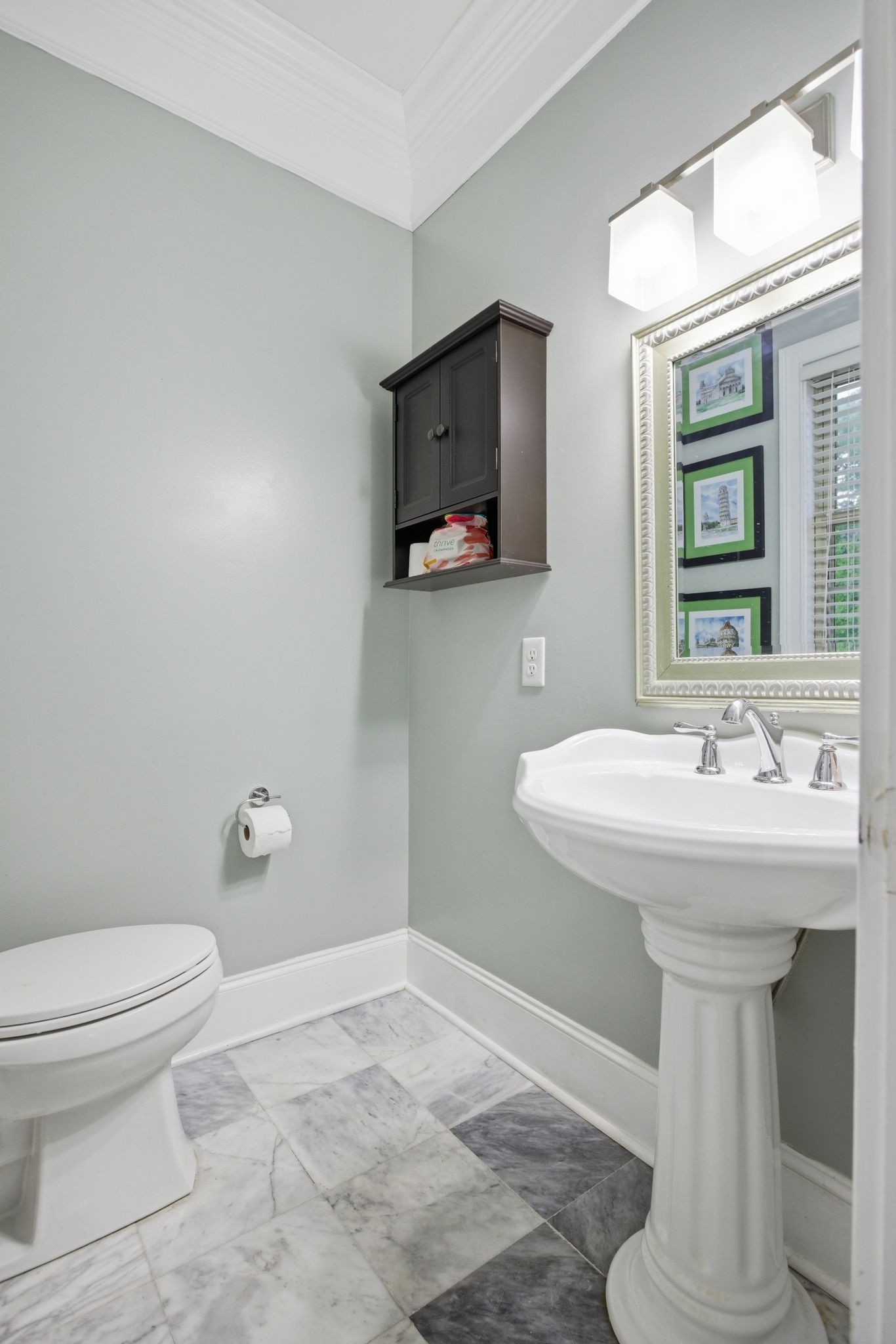 1150 Cochran Cemetery Road Lewisburg, TN 37091 - Photo 21 of 63 a bathroom with a sink toilet and mirror